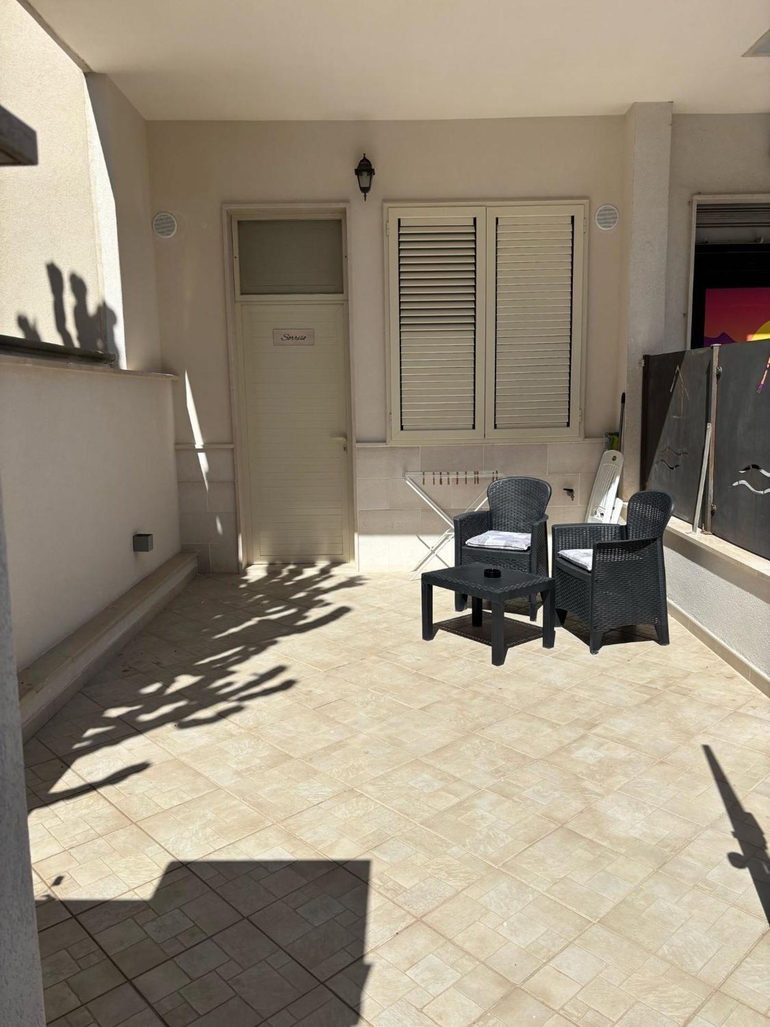 Appartamento Con Patio モノーポリ エクステリア 写真
